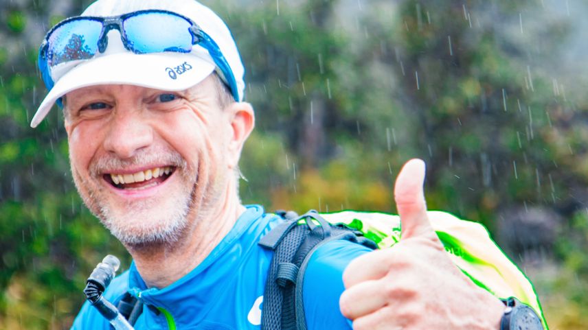  Ein gut gelaunter Roberto Rivola während seiner Teilnahme am Mauna to Mauna Ultra im Juni auf Hawaii. Foto: z. Vfg.