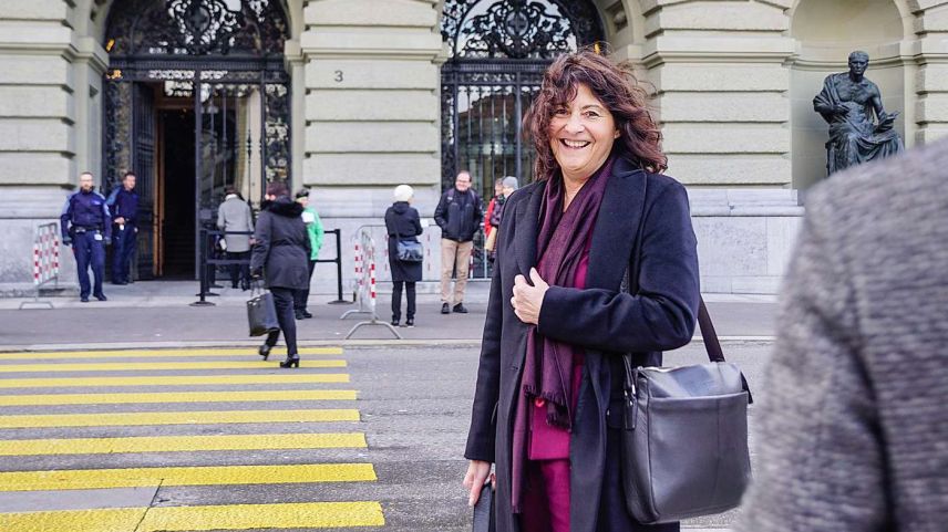 FDP-Nationalrätin Anna Giacometti vor dem Bundeshaus in Bern. Foto: Jon Duschletta