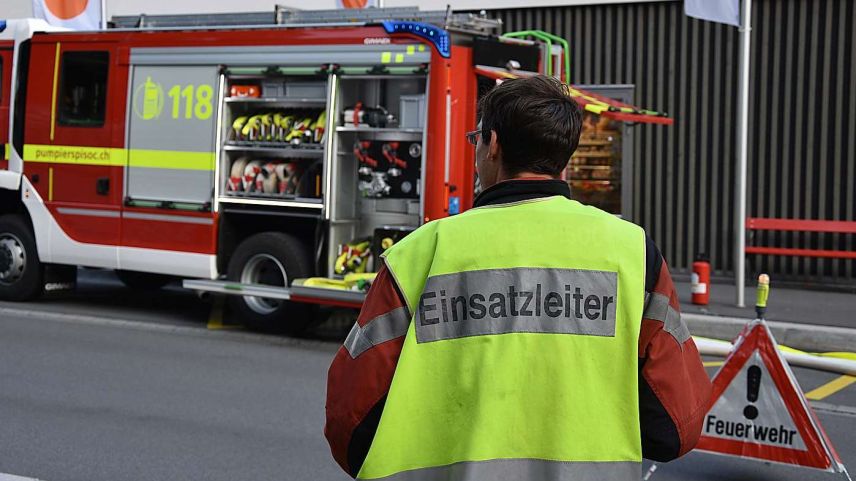 Il corp da pumpiers Pisoc dal cumün da Scuol es in tschercha da nouvs pumpiers (fotografia: Nicolo Bass).