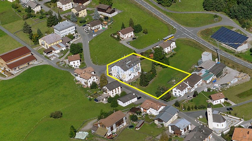 Adonta da la decisiun da la Regenza es il proget da l’Hotel Central a Valchava gnü sisti dal cumün da Val Müstair perquai chi ston amo gnir fattas ulteriuras operaziuns operatoricas (illustraziun: mad).