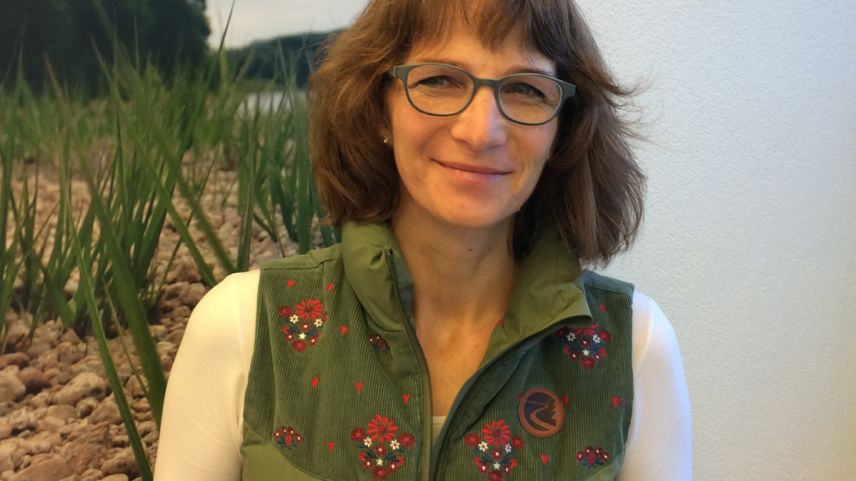 Verena Schütz, la directura da la «Chüra – Pflege & Betreuung» dal CSEB es cuntainta cul bilantsch ch’ella po trar davo ün on cha la gruppa da Chüra Röven exista a Zernez (fotografias: mad).