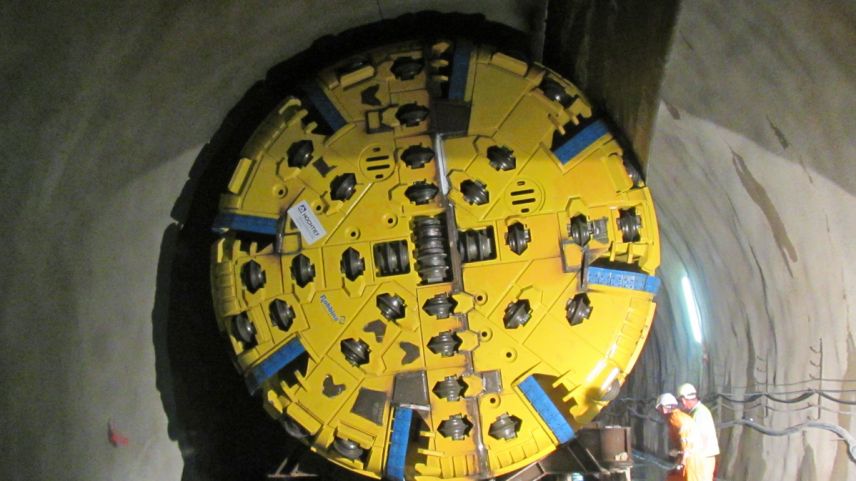 Grosse Verzögerungen beim Bau des Triebwasserstollens führten zur Auflösung des Bauvertrages (Foto: GKI).