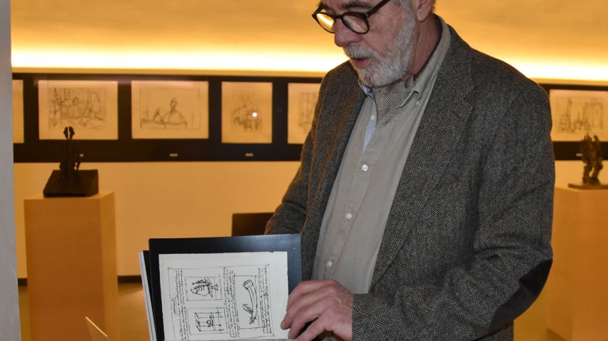 Carlos Gross es ün amatuor paschiunà dad Alberto Giacometti e s’interessa perquai eir per seis amis e contemporans da quel temp (fotografia: Selina Bisaz).