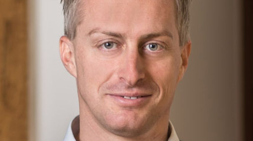 Urs Cadruvi banduna la Lia Rumantscha (fotografia: Mattias Nutt).