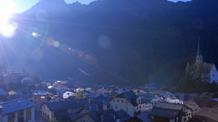 Die Gemeinde Scuol hat eine eigenständige Kommission für die Inventarisierung der ortsbildprägenden Bauten eingesetzt, um Bautätigkeiten weiterhin zu ermöglichen (Foto: Nicolo Bass).