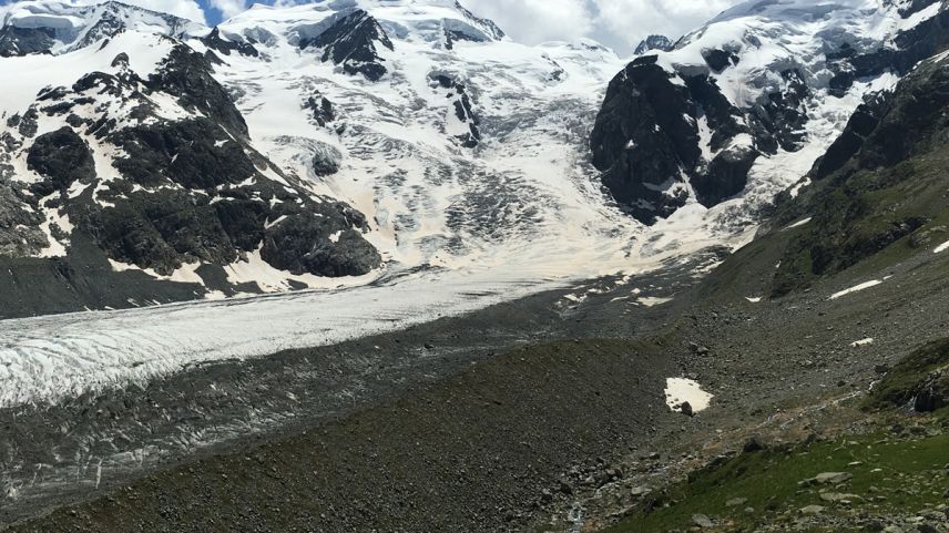 Auch im Gebiet des Pers- und Morteratschgletschers werden immer wieder Funde im Eis gemacht. Foto: Alexandra Wohlgensinger