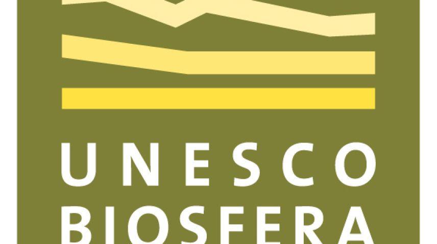 Uschè as preschainta il nouv logo dal reservat da Biosfera Engiadina Val Müstair (fotografia: mad).