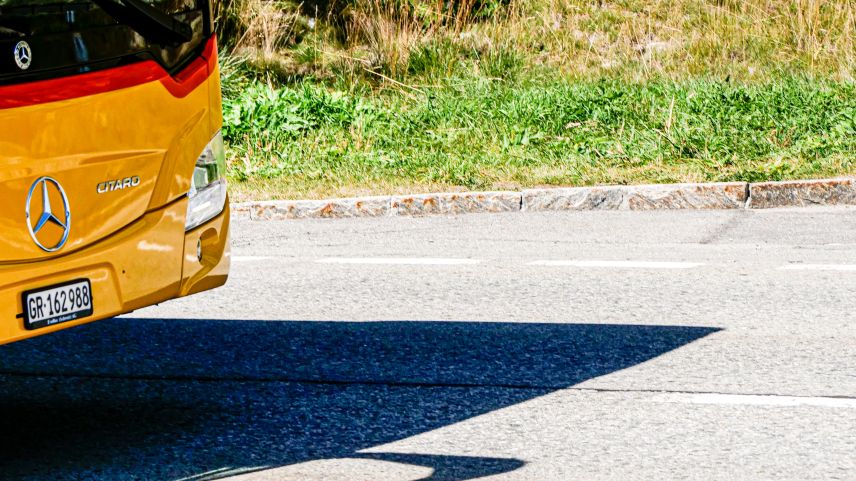 Ab dem 1. Juni sind Flüchtlinge mit Schutzstatus S in der ÖV-Nutzung wieder allen anderen Asylsuchenden gleichgestellt. 	Symbolfoto: Jon Duschletta