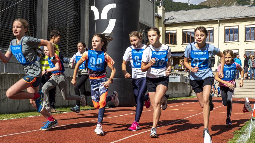 Die vier- bis zwölfjährigen Kinder kämpften darum, so schnell wie möglich die Wettkämpfe abzuschliessen. Die Gewinner konnten wie jedes Jahr mit einem Preis nach Hause gehen.			Fotos: Tiago Almeida