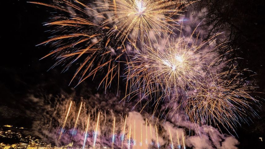 Ein Feuerwerk wie vor vier Jahren in St. Moritz wird es künftig nicht mehr geben. St. Moritz hat als erste Gemeinde der Region ein Feuerwerksverbot erlassen. 		Foto: Daniel Zaugg