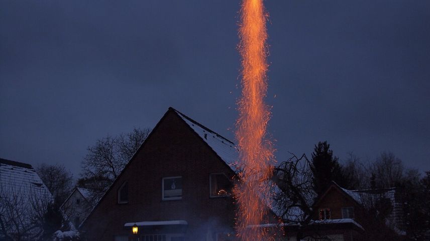 Zum Jahreswechsel wurden im Engadin weit weniger Feuerwerkskörper in die Luft geschickt, als noch vor wenigen Jahren.        Foto: Daniel Zaugg