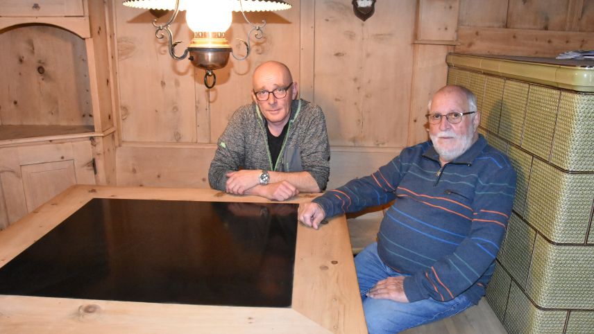 Jean-Jacques Mayor hat die Leidenschaft fürs Kochen und Wirten weitervererbt; drei seiner Söhne sind Koch geworden. Sohn Dominique führt heute das Gasthaus Mayor. Foto: Bettina Gugger