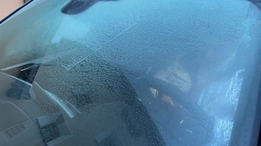 Der Fahrer sah kaum durch die Windschutzscheibe.  Foto: Kantonspolizei Graubünden