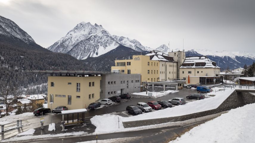 Das Ospidal in Scuol hat noch keine Liquiditätsprobleme. Foto: Daniel Zaugg