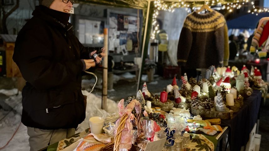 Adventsmarkt in Scuol. Foto Fadrina Hofmann