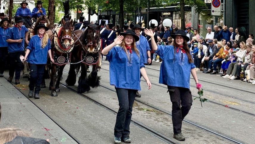 Impressionen vom Umzug der Zünfte. Foto: Fadrina Hofmann