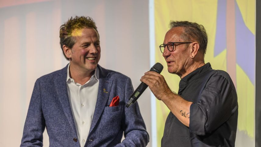 Gemeindepräsident Christian Jott Jenny im Gespräch mit Armin Amrein. Foto: Giancarlo Cattaneo/fotoswiss.ch