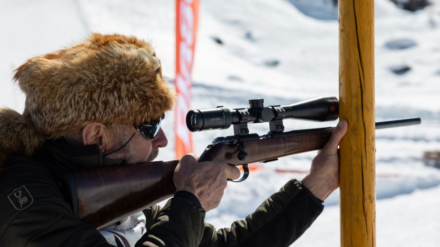 Am vergangenen Wochenende fand in Silvaplana die Jäger-WM statt. Am Freitag stand das Schiessen auf dem Programm. Foto: Silvaplana Tourismus/Fabian Gattlen