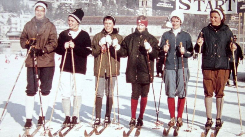 Die Starterinnen in St.Moritz 1964 mit Katharina von Salis (2. v.l.)  Foto: z.Vfg