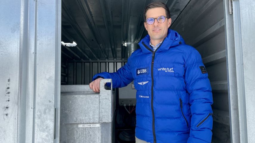 Curdin Schmidt ist im Auftrag der See Infra für das Heizungssystem zuständig. Foto: Fadrina Hofmann