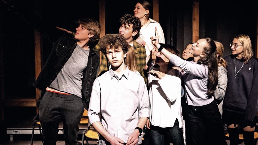 Wessen Schuld ist es, wenn jemand an der Schule gemobbt wird?		Foto: Benjamin Hofer