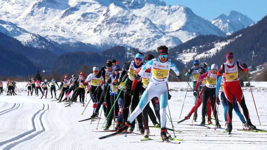 Rund 1000 Läuferinnen starten letztes Jahr für den für Frauen reservierten Lauf als Auftakt zum Skimarathon. Foto: swiss-image.ch/Photo Andy Mettler