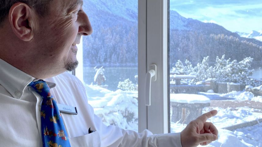 Waldhaus-Kellner Alberto Ciaponi freut sich auf seine neue Dienstwohnung mit Seesicht. Foto: Carlos Contreras