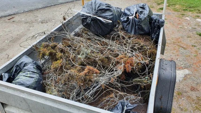 Ün remuorch plain material – tuot material chattà lung il Rom (fotografia: Georg Luzzi/RTR).