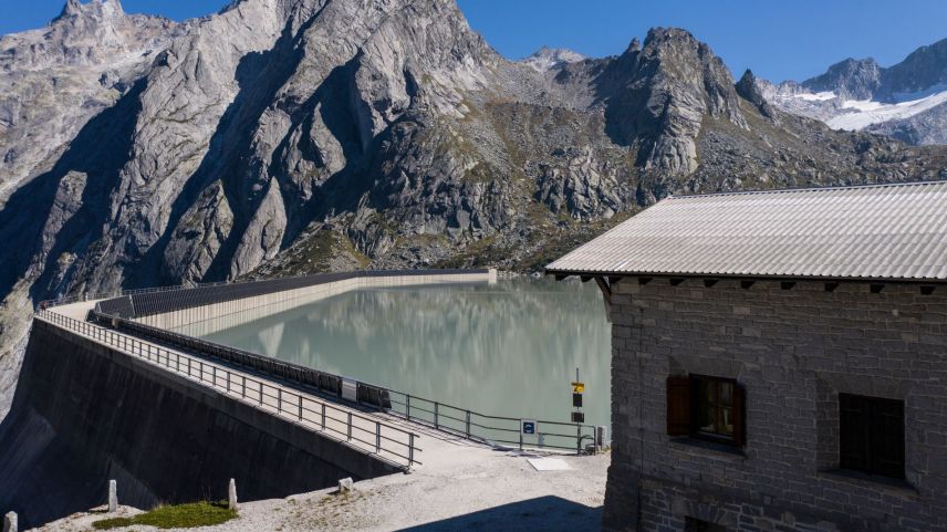 Ebenfalls im Inventar der «Open Doors Engadin»: die Albigna-Staumauer im Bergell. (Foto: z. Vfg.)