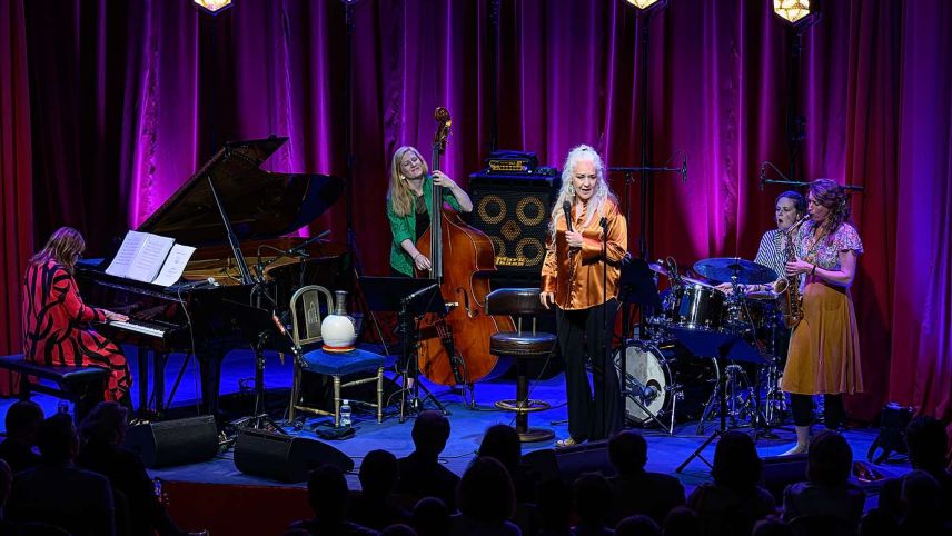 Caecilie Norby und die Sisters in Jazz. Foto: www.fotoswiss.com/Giancarlo Cattaneo