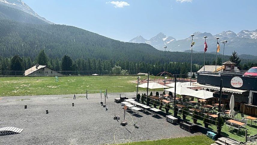 Auf diesem Areal soll das neue Familienhotel entstehen. Foto: Kurt Baumgartner