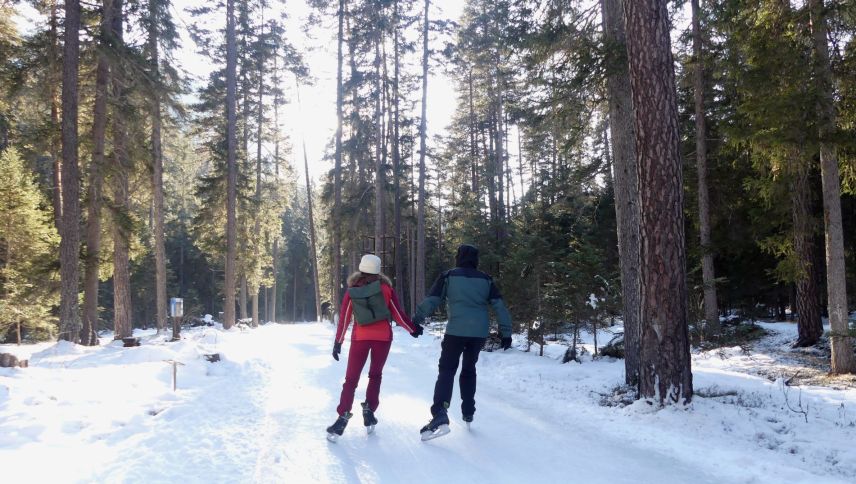 La via da glatsch a Sur En, Sent procura per milliuns da views illas medias socialas e per schurmas da visitas sül lö (fotografia: Dario Müller).