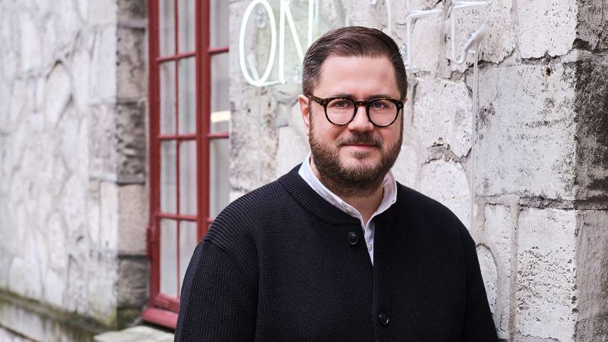 Stefan von Bartha führte von 2006 bis 2022 eine Galerie-Dependance in S-chanf. Foto: Davy Denke