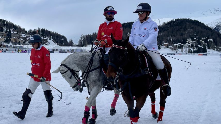 Team St. Moritz gewinnt das Penaltyschiessen. Foto: Fadrina Hofmann