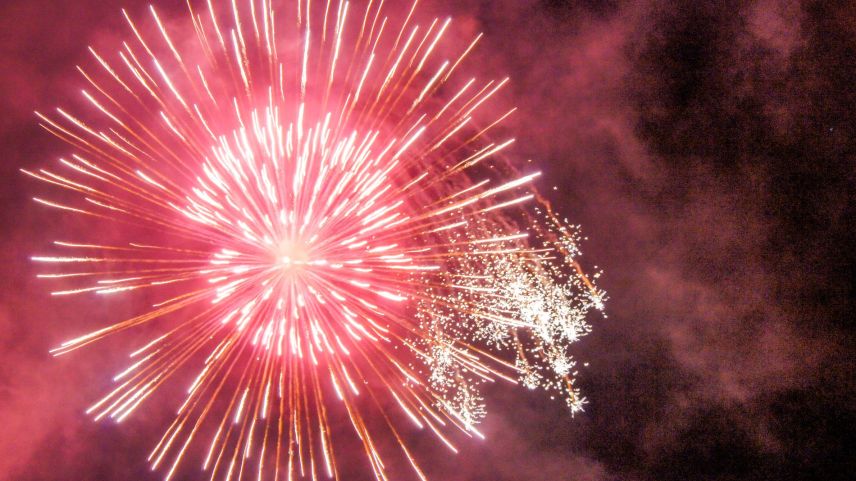Feuerwerke sind zwar schön anzusehen, sind aber laut und schmutzig. Solche Bilder sollen deshalb schon bald die Ausnahme sein. Foto: Jon Duschletta