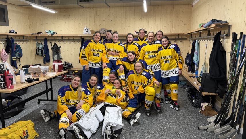 Die Hockey-Chicas feiern ihren 6. Sieg in Folge. Am Sonntag kommt es zum Spitzenspiel gegen die HC Thurgau Ladies. Foto: Jolanda Duschèn