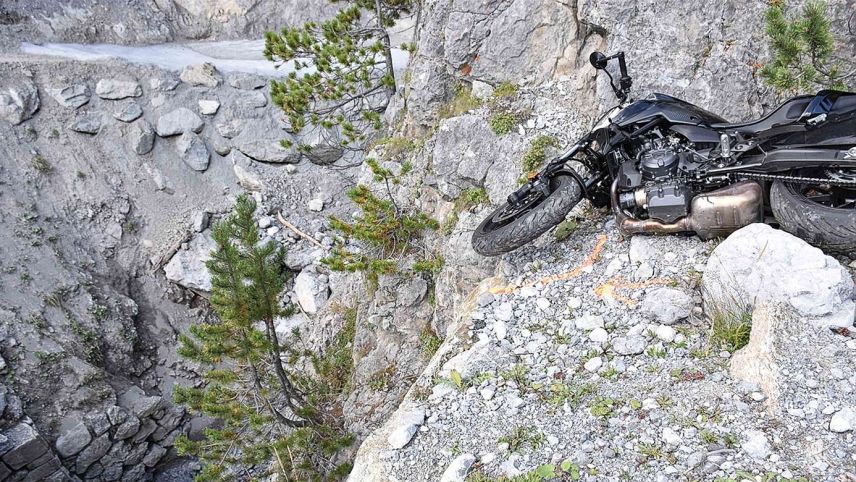 Unfallstelle Ofenpass/Zernez. Foto: Kapo