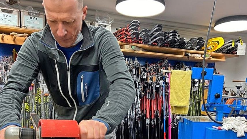 Quist tschaireder nu drouva pü tschaira cun fluor – però haun fat que tuot ils partecipants dal 52evel Marathon engiadinais da Malögia fin S-chanf? (fotografia: Sandra Balzer).