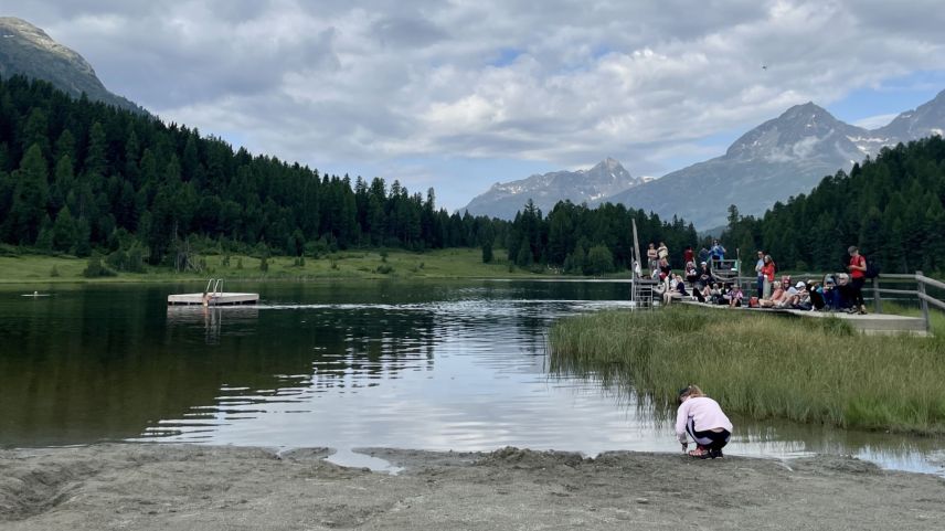 Spielen und Musik hören. Foto: Fadrina Hofmann