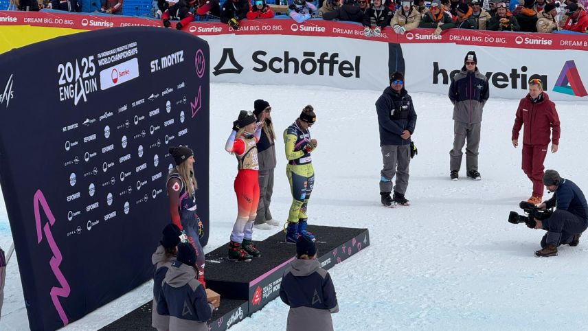 Strahlende Weltmeisterin: Fanny Smith. Foto: Fadrina Hofmann