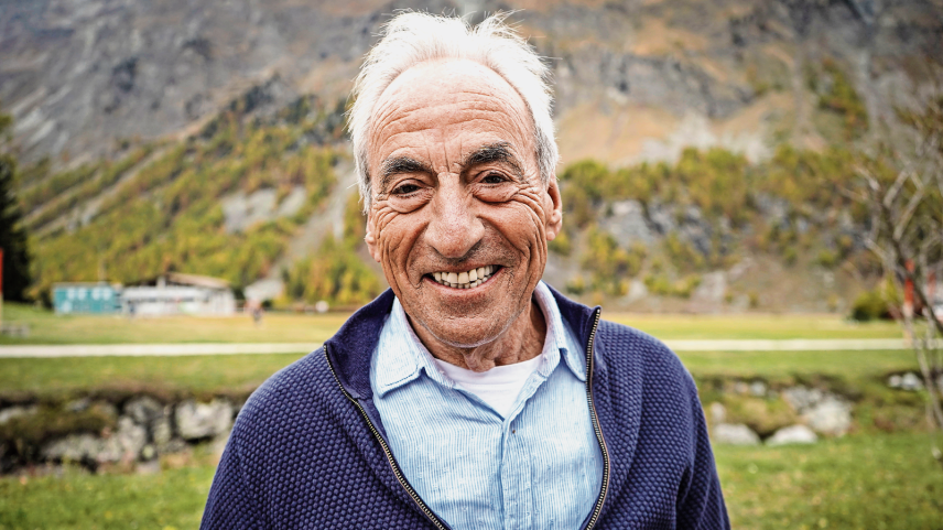 1974 entflammte seine Liebe zum Engadin. Heute lebt der gebürtige Frankfurter in Sils. 		Foto: Denise Kley