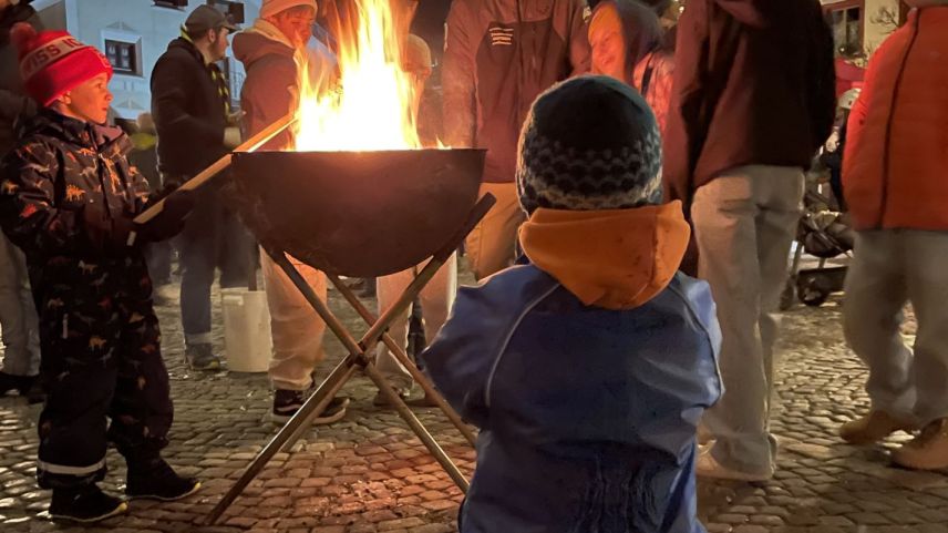 Adventsmarkt in Scuol. Foto Fadrina Hofmann