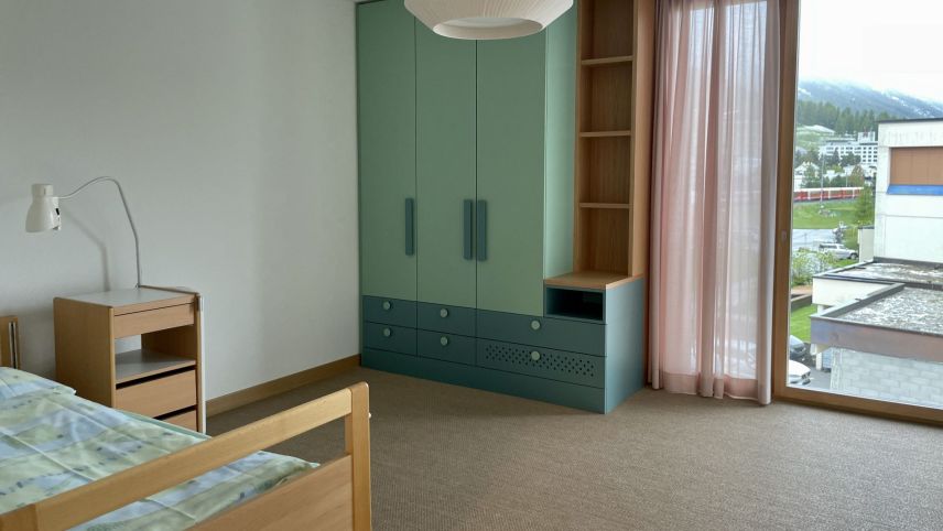 Die Räume sind in dezenten Farben gestaltet. Foto: Fadrina Hofmann