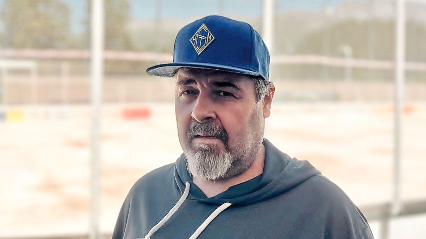 Andreas «Chutz» Schneeberger wird neuer Headcoach der 1. Mannschaft des EHC St. Moritz und U21 Hockey Grischun Sud, Gian Marco Trivella ­unterstützt ihn dabei als Assistenzcoach der 1. Mannschaft. Fotos: z. Vfg