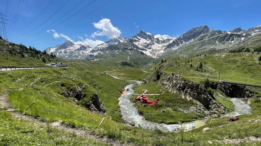 Der Verunfallte wurde von der Rega geborgen. Foto: Kantonspolizei Graubünden