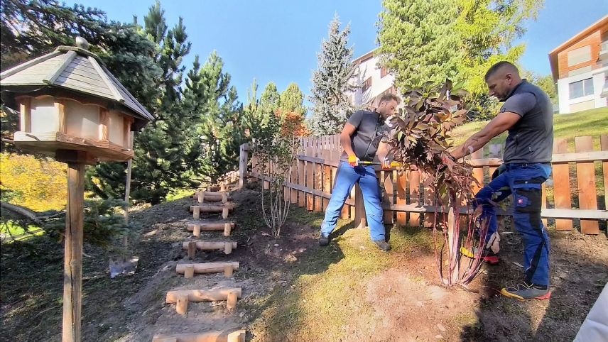 Eine willkommene Abwechslung sind Umgebungsarbeiten im Freien.