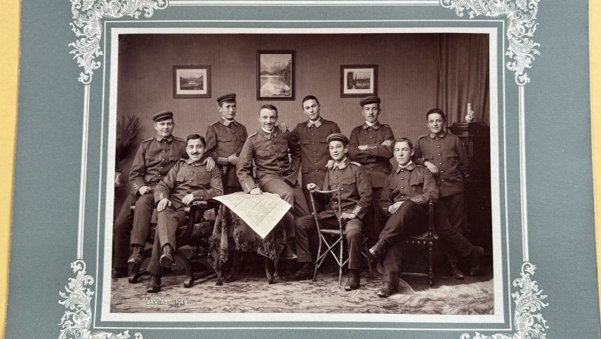 ,avinber Kantonsschüler 1908/09. Foto: ACEB