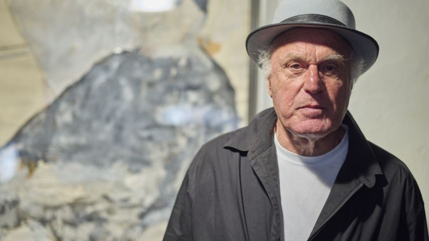 «Uossa esa bod massa», commentescha Not Vital il trubel quista sonda ad Ardez (fotografia: Michael Steiner). 