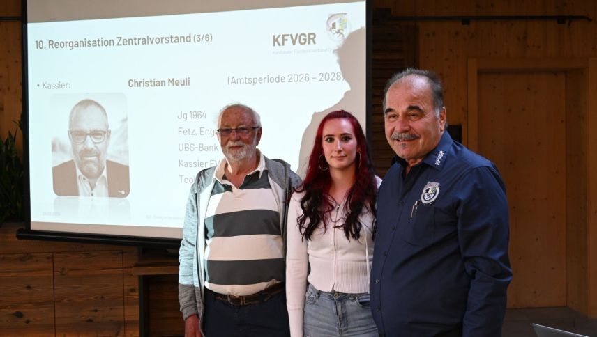 Der Kantonalvorstand:  Kassier Christian Meuli (abwesend), Beat Lanz (Regionenvertreter), Domenica Battaglia (Kommunikation) und Präsident Radi Hofstetter. Foto: Walter Candreia/Bündner Fischer