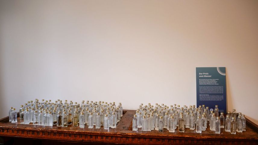 Blick in die Welt-Wasser-Bibliothek.